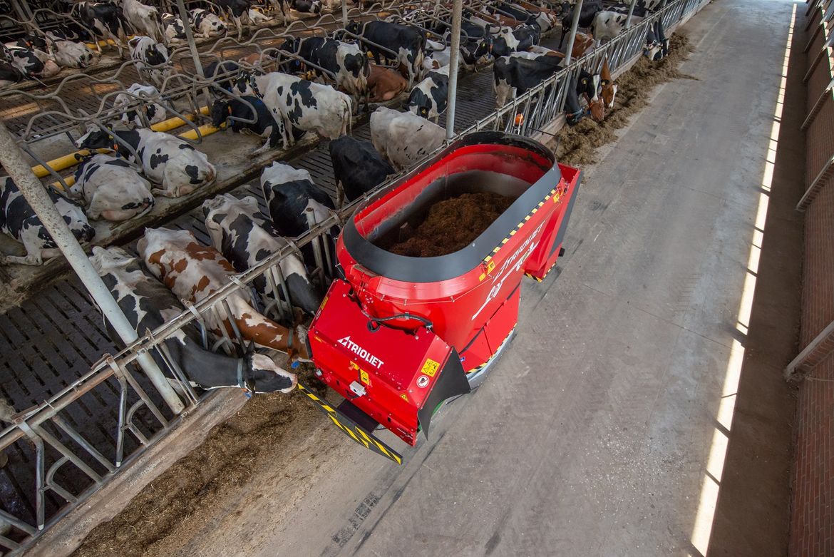 Fütterungsroboter mit Akku Futtermischwagen Futtermischer