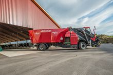 Selbstfahrender Futtermischwagen