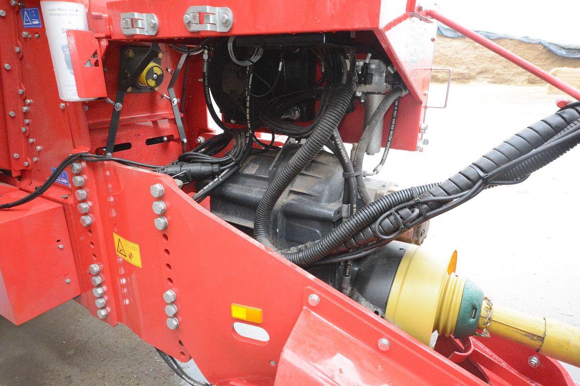 Wasservernebler Solomix Futtermischwagen Strohgebläse Futterwagen Fütterungswagen 