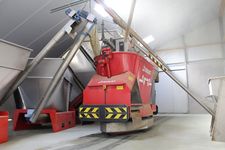 Triomatic T30, Automatische Fütterung