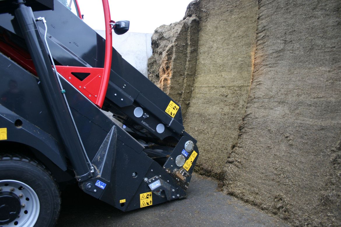 Triotrac Selbstfahrer Futtermischwagen Futtermischer