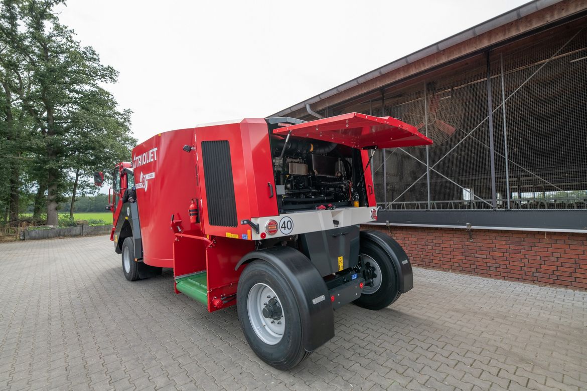 selbstfahrender Futtermischwagen Futtermischer