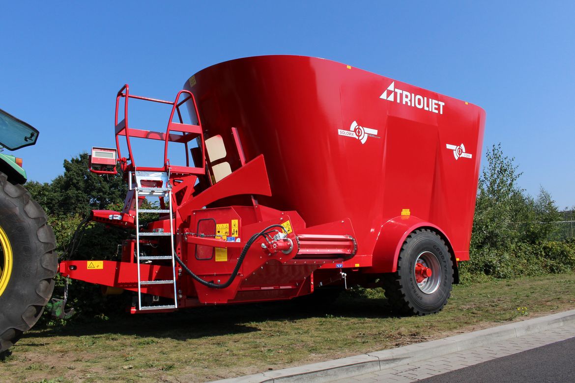 Futtermischwagen Futtermischer Futterwagen Milchviehbetrieb